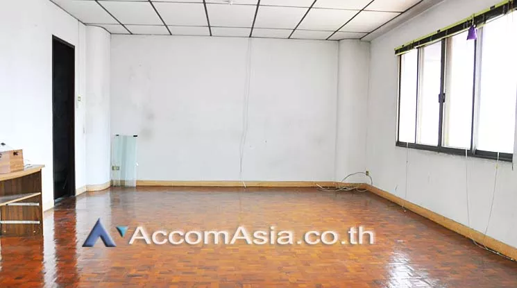  1  Office Space For Rent in ratchadapisek ,Bangkok MRT Sutthisan AA14499
